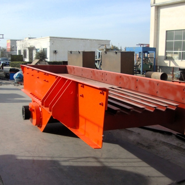 Вибрационный питатель  GZD 1500х6000
